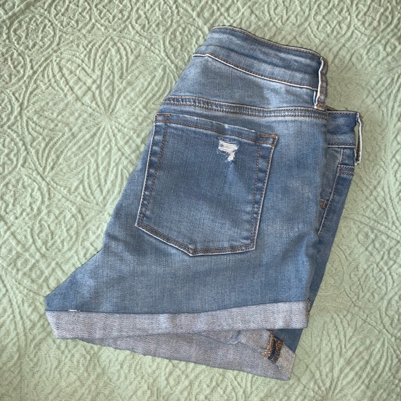 PacSun Jean Shorts - Picture 2 of 2